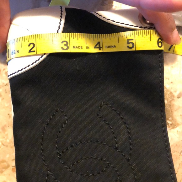 Chanel Handbag - Picture 7 of 8